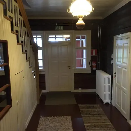 Guest house Kumpunen 4*