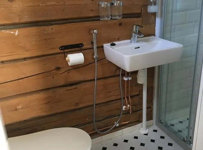 Kumpunen بيت ضيافة 3*